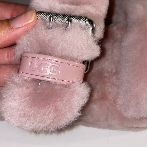 Women’s UGG FUZZ YEAH PINK CRYSTAL SLIP ONS #6 NO OFFERS - Picture 4 of 8